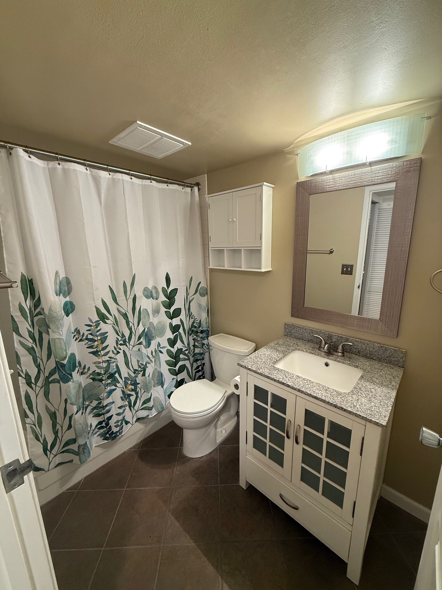 Second Bathroom - 1301 Speer Blvd