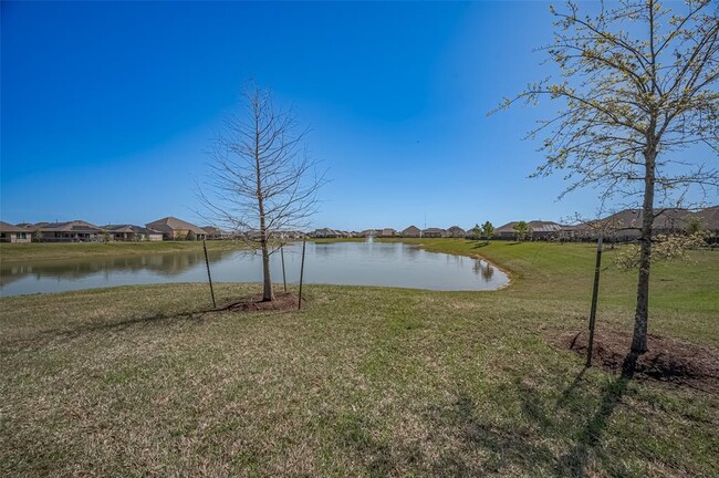 Building Photo - 101 Eliana Shores Dr