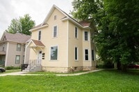 Building Photo - 107 3rd Ave SW