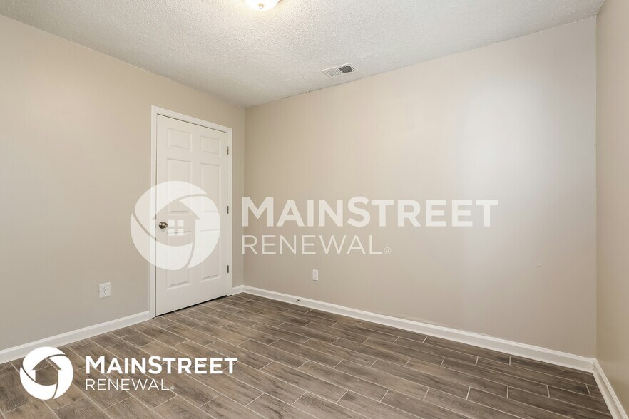 Building Photo - 8808 Edenton Way