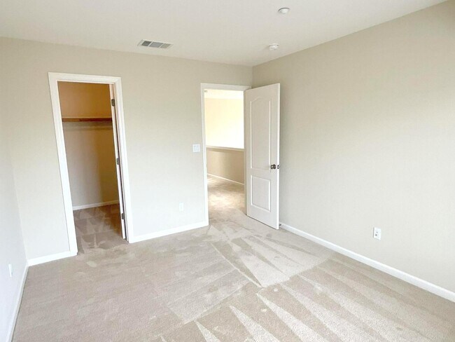 Building Photo - 6319 Byron Ln