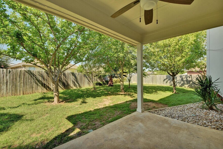 Building Photo - 104 Keaton Cove