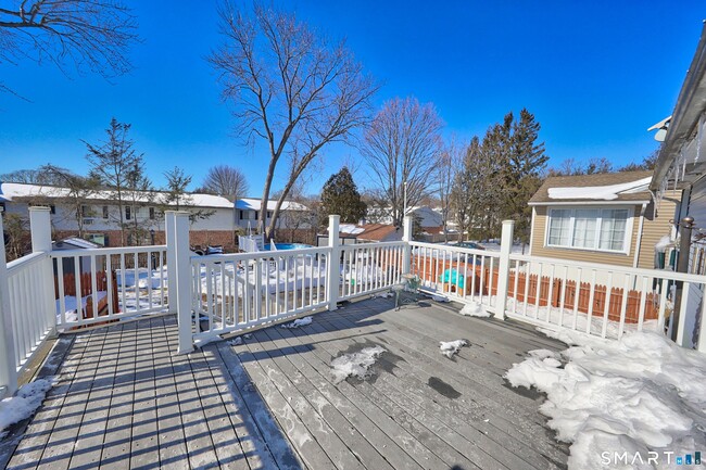 Building Photo - 33 Harland Ave