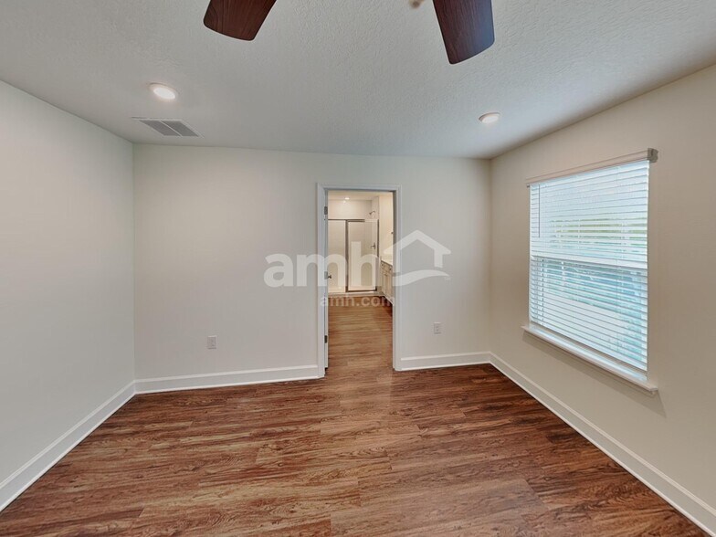 Building Photo - 8543 Belfort Lndg Dr