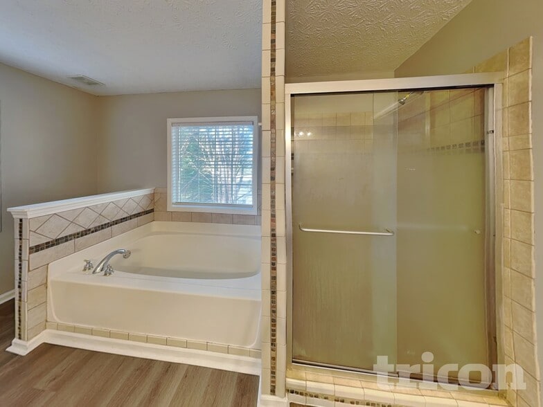 Building Photo - 3527 Butler Springs Trace