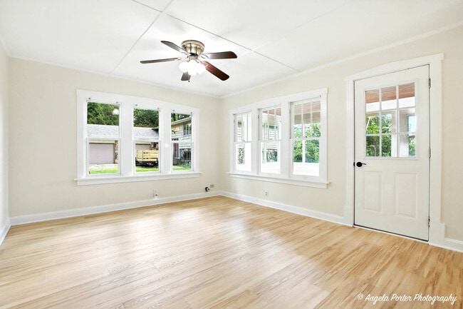 Building Photo - 41028 N Ridge Cir