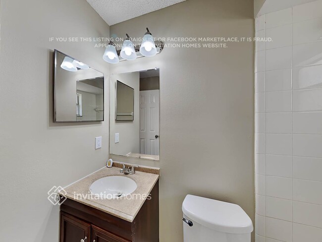 Building Photo - 1758 Van Allen Cir