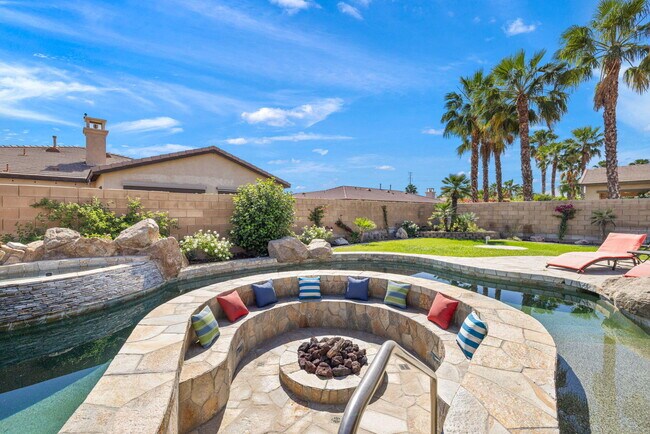 Building Photo - 57806 Cantata Dr