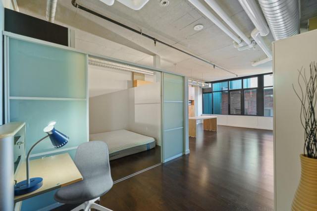 Building Photo - 1 bedroom in Seattle WA 98121