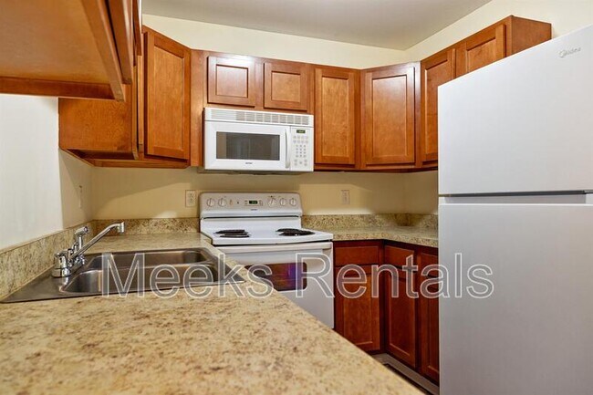 Building Photo - 19534 Midland Trail