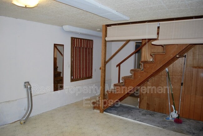 Building Photo - 10832 35th Ave SW