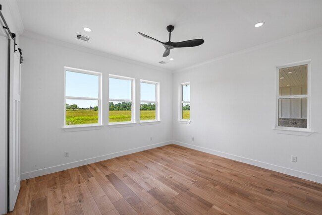 Building Photo - 413 Chuckwagon Trail