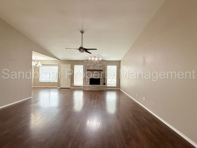 Building Photo - For Lease | Broken Arrow | Available Now!