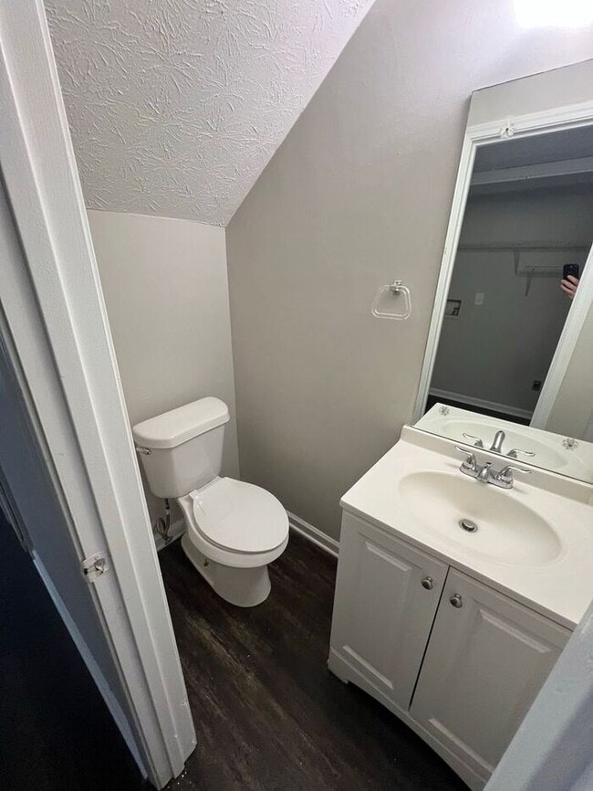 Building Photo - Ready Now!!! 2 bedroom 1.5 bath townhome off of Lenora Church Rd.!!