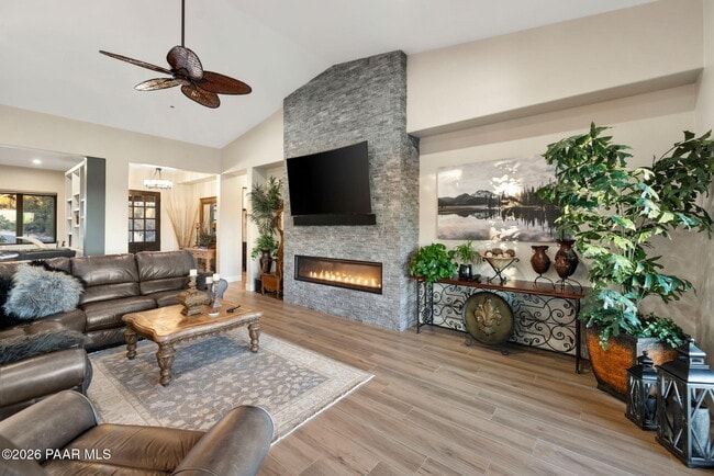 Building Photo - 5885 West St