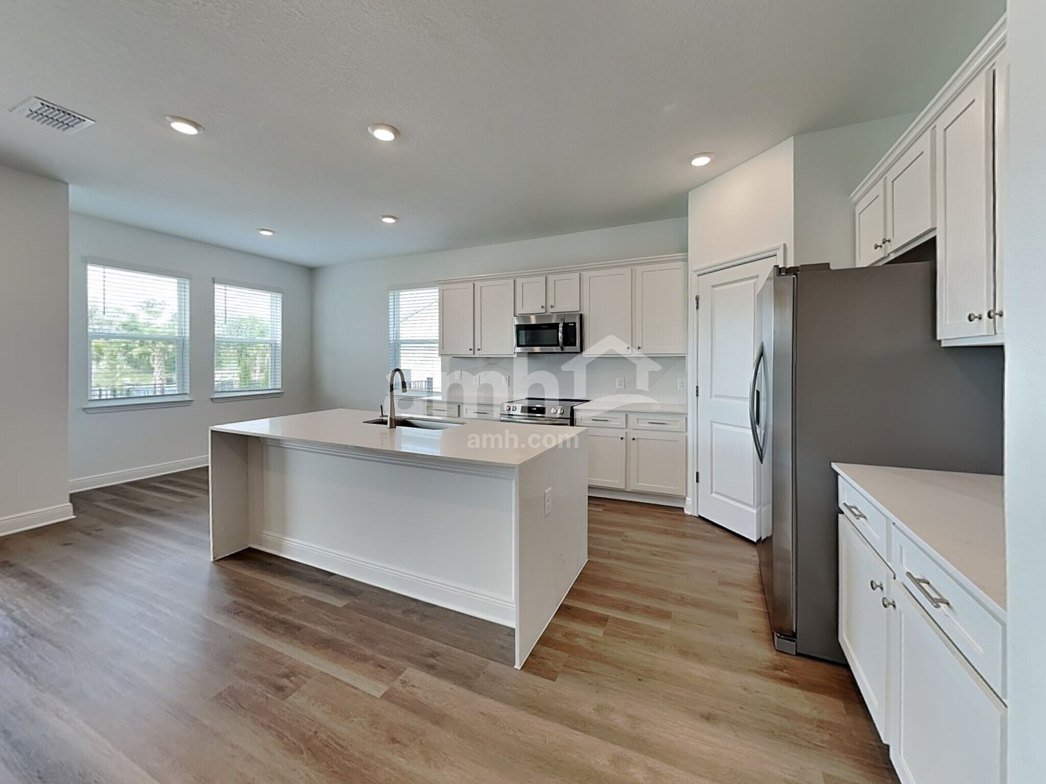 Building Photo - 14526 Cedar ml dr