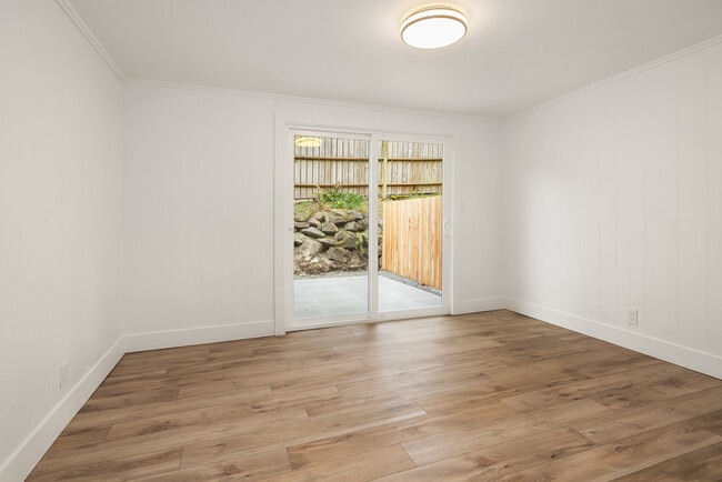 Building Photo - 4732 45th Ave S