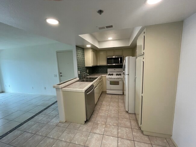 Building Photo - 249 Mangano Cir