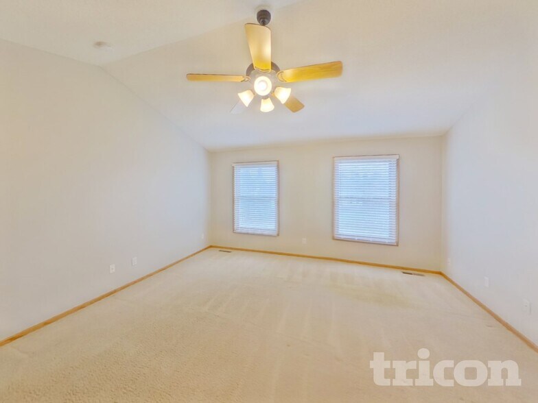 Building Photo - 10071 Raleigh Ct