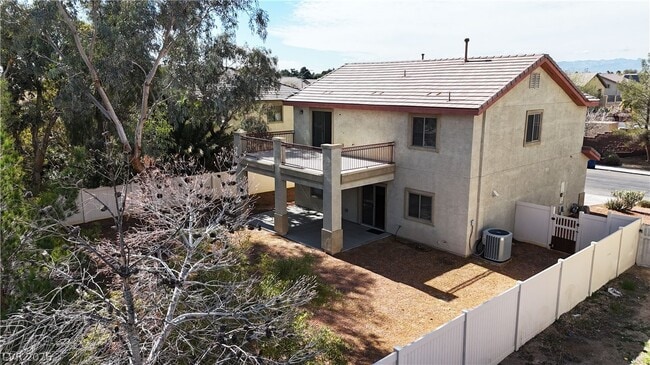 Building Photo - 5724 Grandmother Hat St