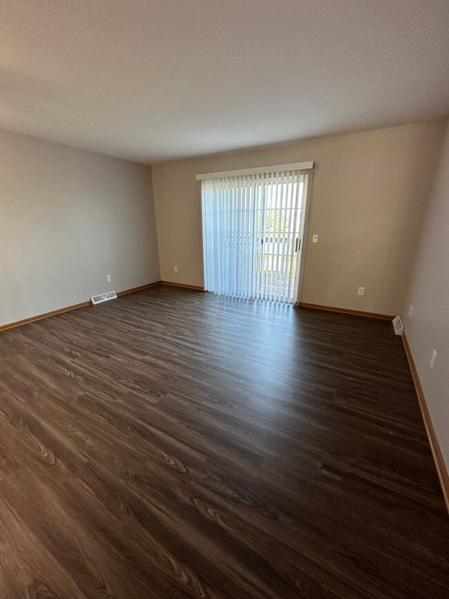 Building Photo - Spacious 2BR Townhomes with Garage & In-Unit Laundry – Stoughton