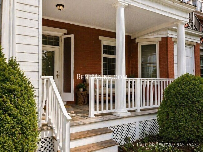 Building Photo - 97 Broadway