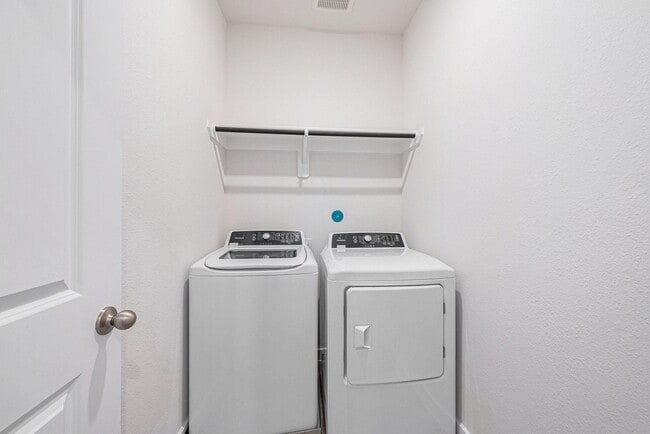 Building Photo - 17219 Walden Lk Ln