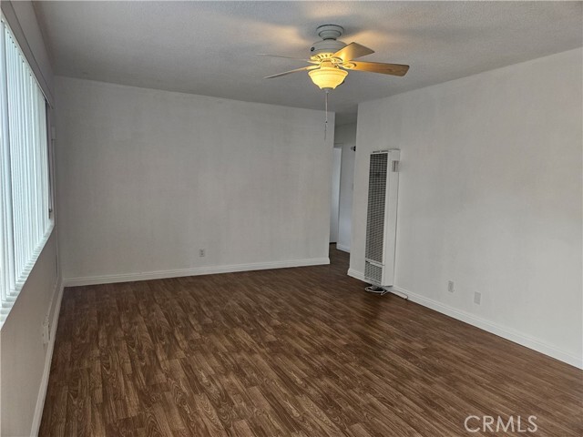Building Photo - 5933 Burnham Ave