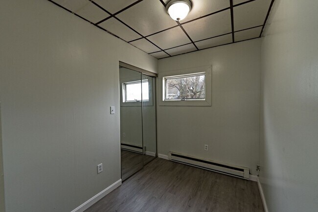 Building Photo - Spruce (294)