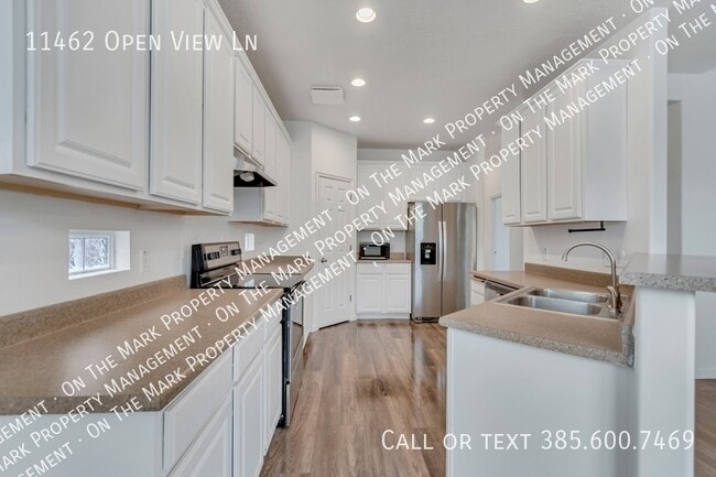 Building Photo - 11462 Open View Ln