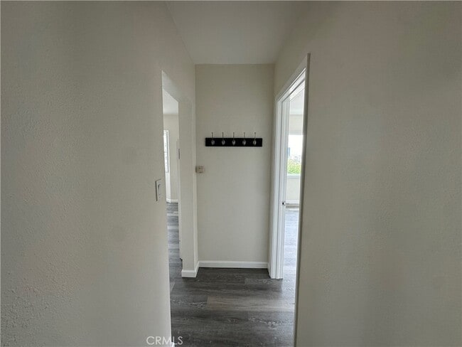 Building Photo - 6326 Franklin Ave