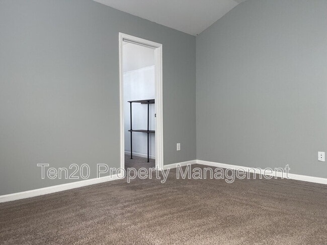 Building Photo - 4955 Brightstar Ln