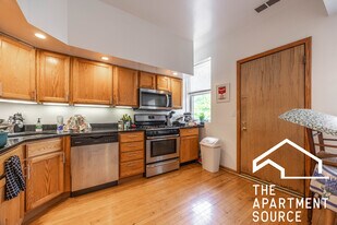 Building Photo - 2722 N Kimball Ave