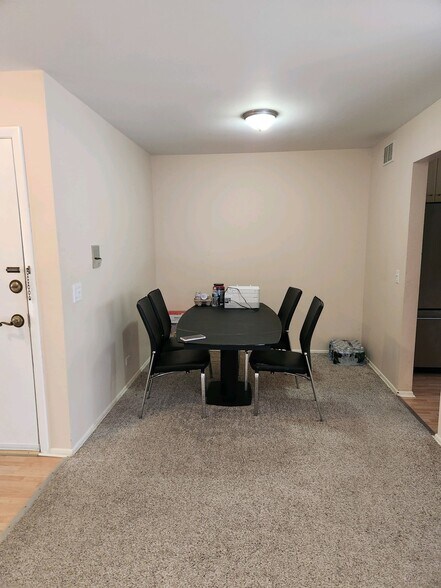 Building Photo - 1021 Boxwood Ct