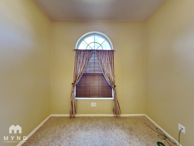 Building Photo - 10809 Copperwood Dr