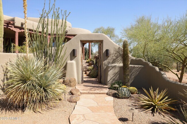 Building Photo - 10418 E Groundcherry Ln