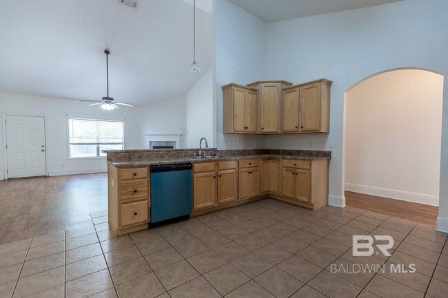 Building Photo - 101 Normandy St