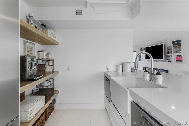 Building Photo - 3500 S Ocean Blvd