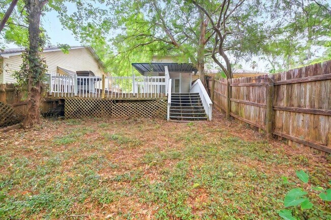 Building Photo - 3001 Oak Park Ct