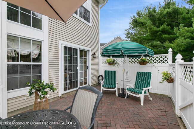 Building Photo - 101 Tarpon Dr