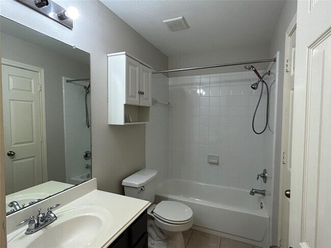 Building Photo - 13218 Southpoint Ln