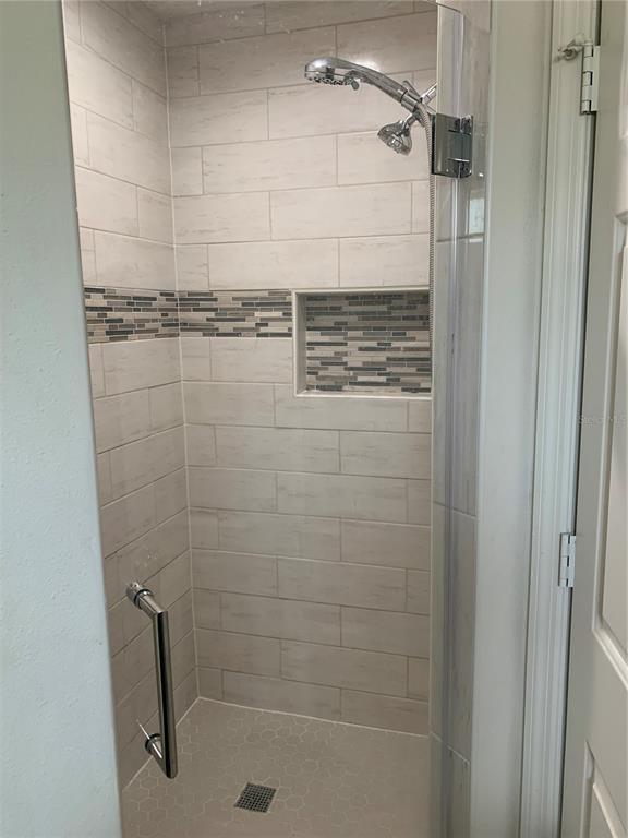 Building Photo - 319 N Hampton Ave