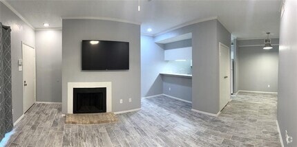 Building Photo - 7037 N Holiday Dr