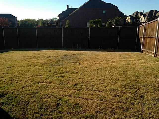 Building Photo - 2111 Spicewood Dr