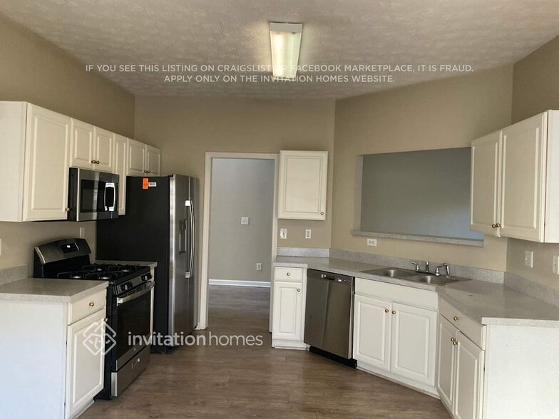 Building Photo - 1220 Norwalk Trce