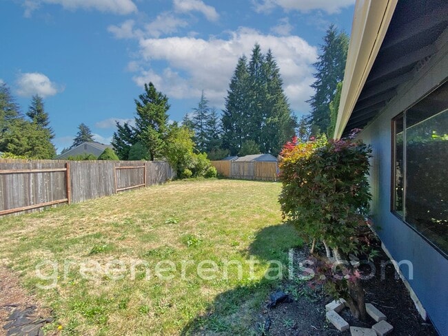 Building Photo - Coming Soon! 3BR 1.75BA Rambler in Olympia...