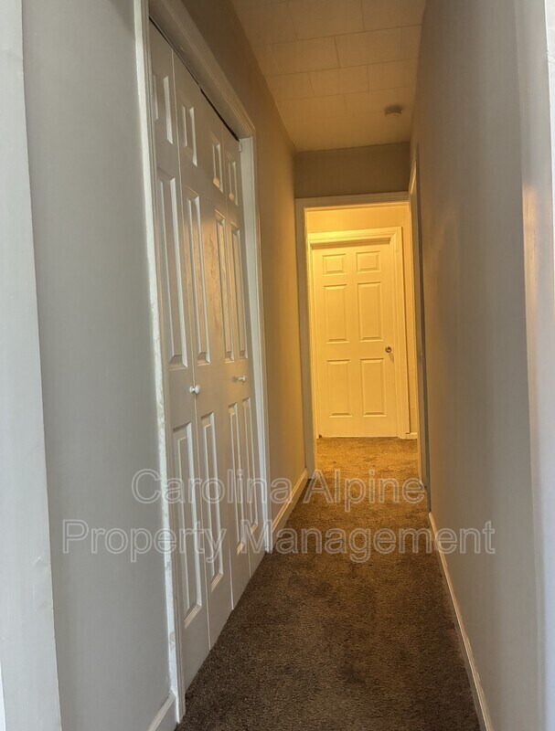 Building Photo - 801 W 2nd Ave