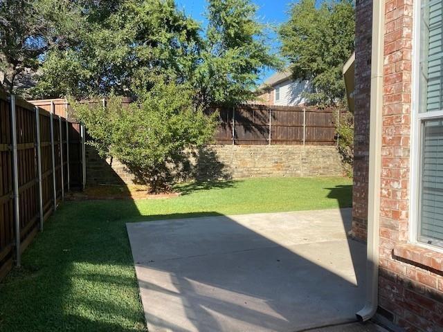 Building Photo - 3621 Nandina Dr