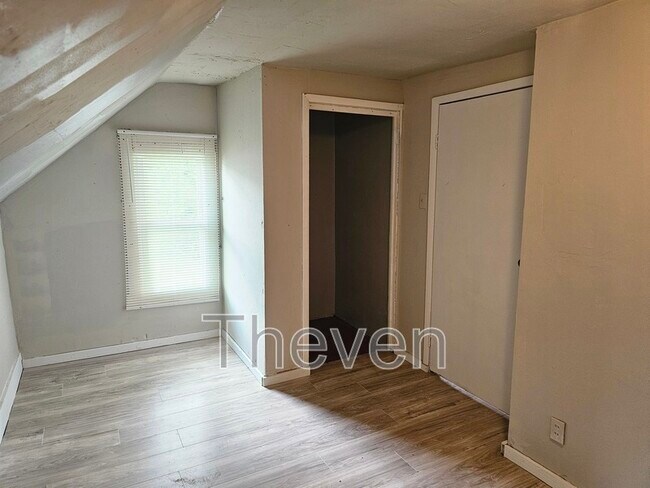 Building Photo - 107 Titus Ave