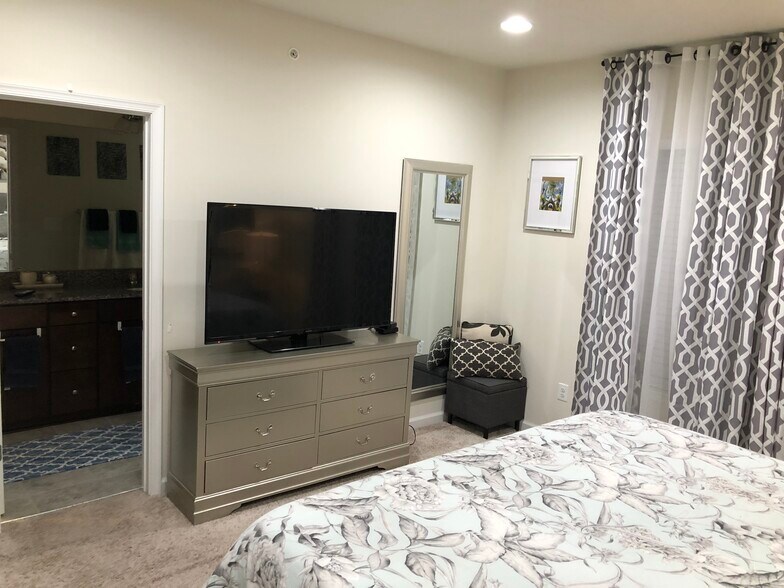 Building Photo - 6307 Posey St